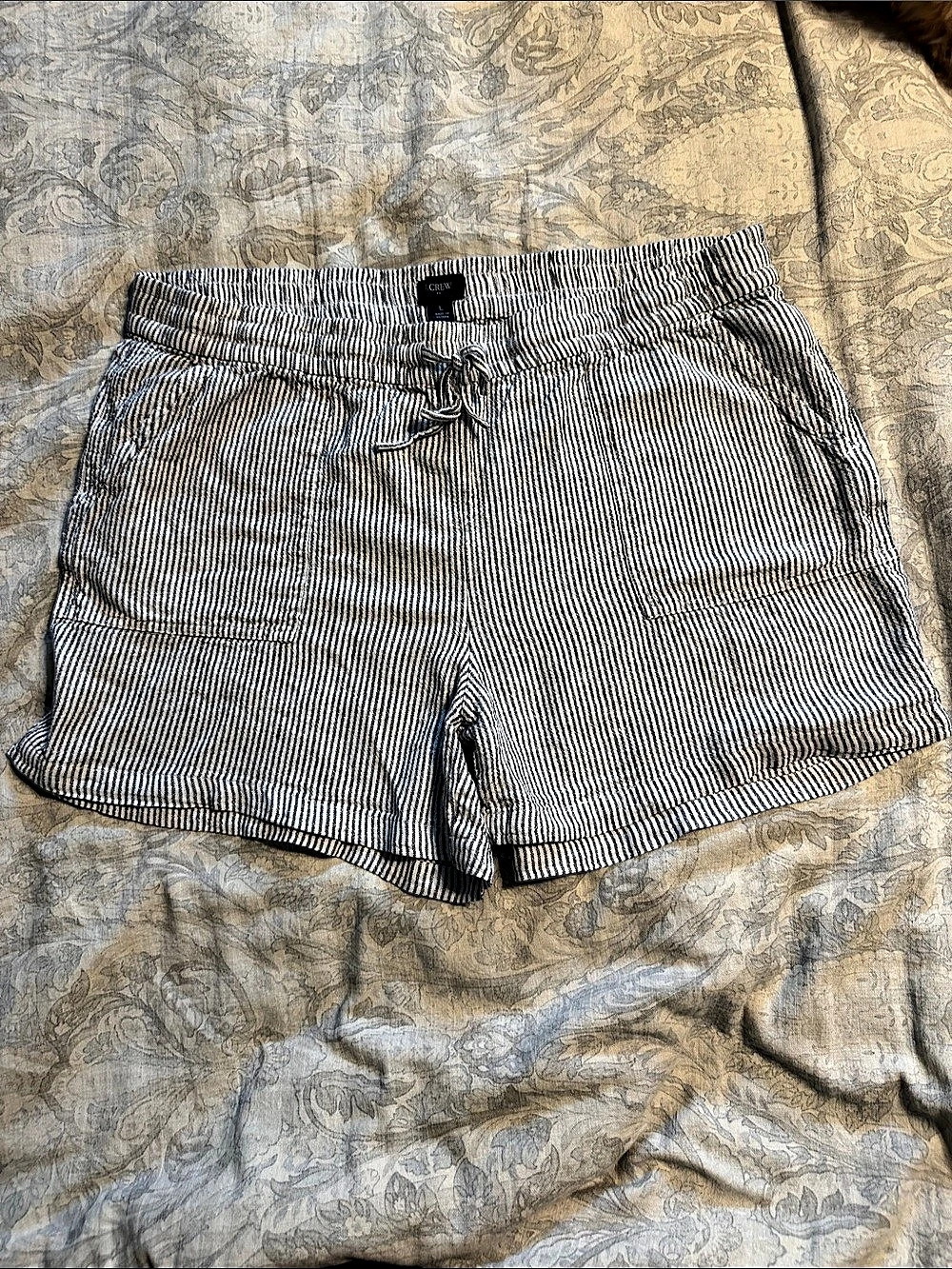 J.Crew Linen-Blend pull-on short Striped Shorts White & Black Large